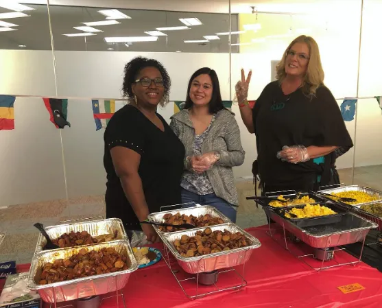 Experian's Karibu ERG Kicks off Kwanzaa Celebrations in Texas!
