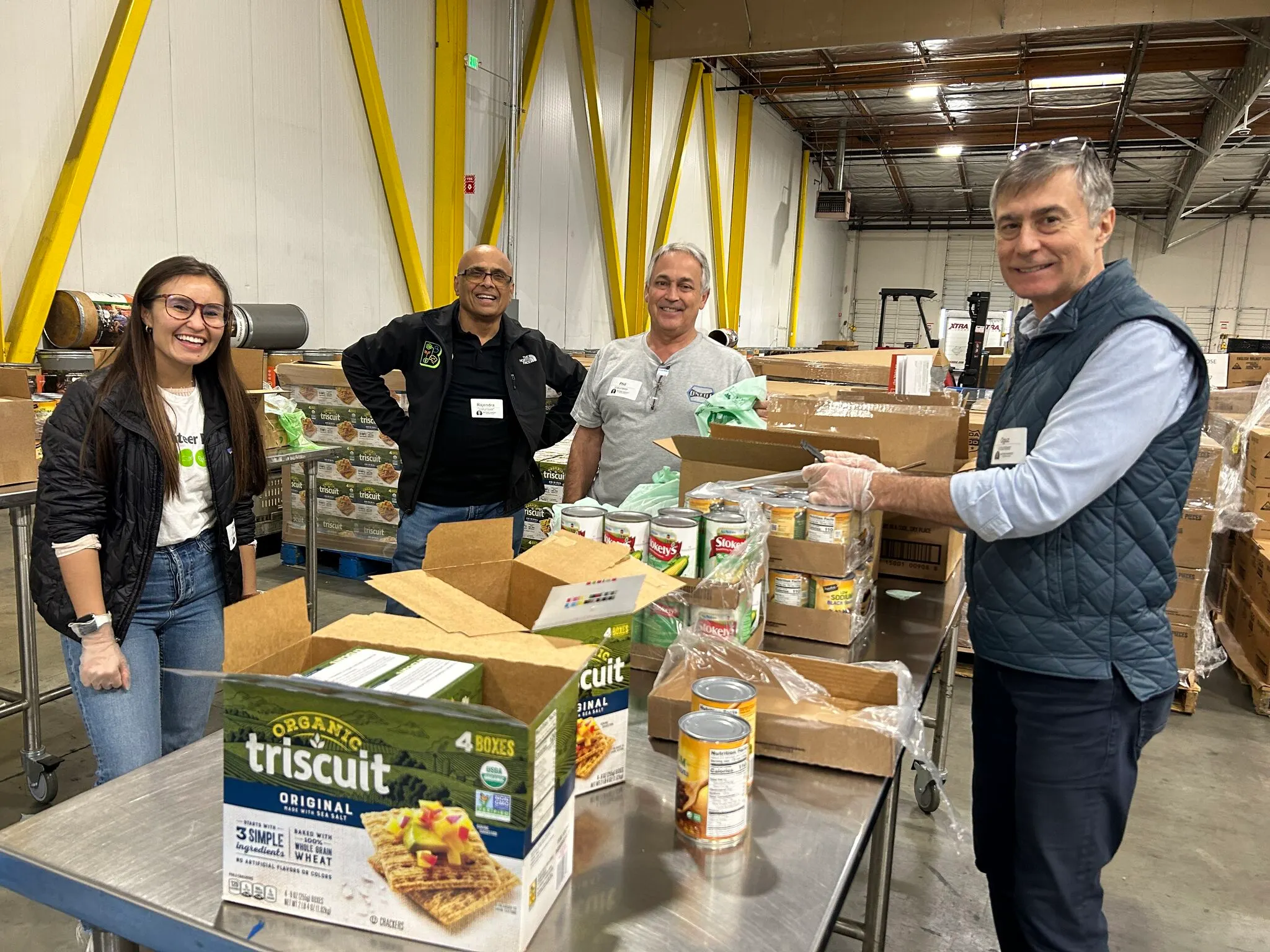 Juniper Networks Black and LGBTQIA+ ERGs Lead MLK Week of Service and Community Initiatives detail 7