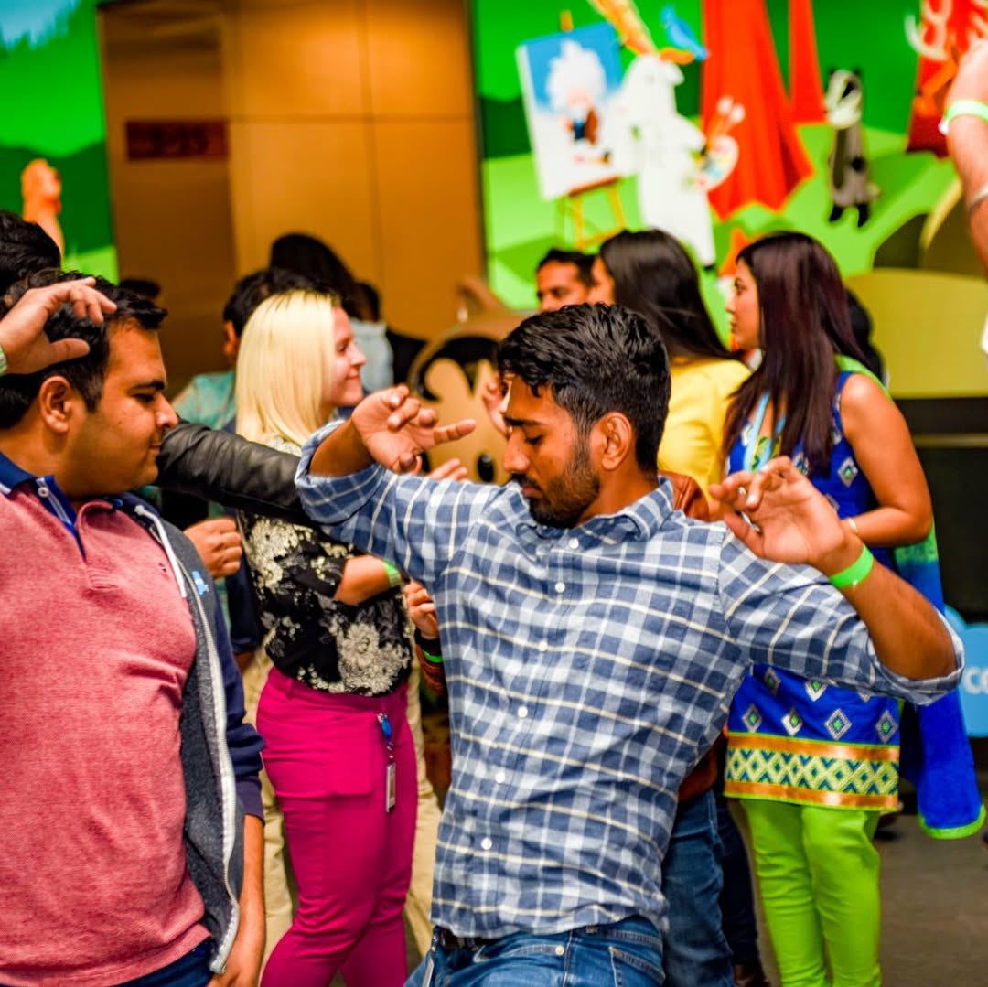 Salesforce's #Southasiaforce Raises $5K for Girls' Orphanage During Holi Celebration detail 6