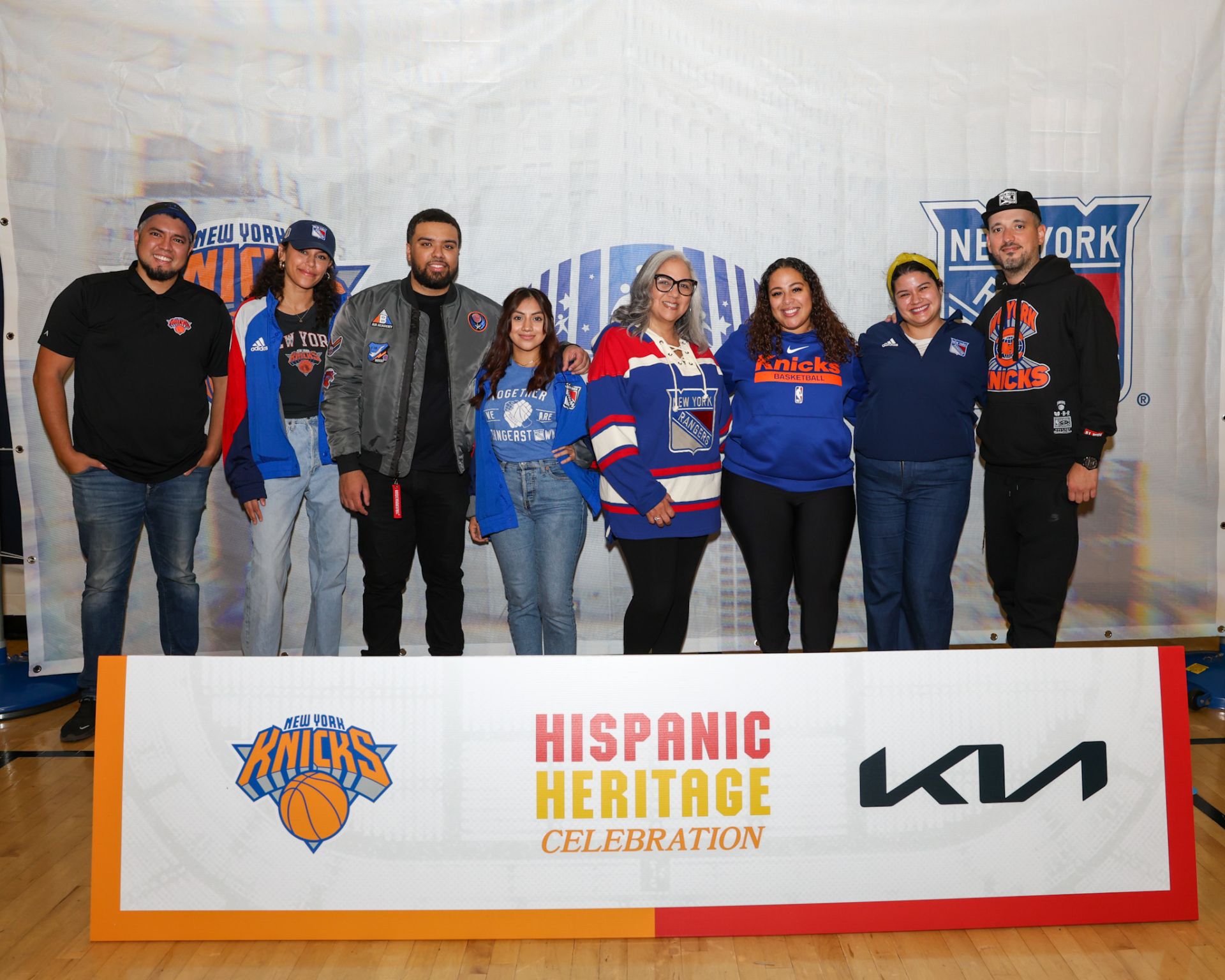 Madison Square Garden Sports Latinx ERG Hosts Bronx Field Day with Garden of Dreams for Hispanic Heritage Month detail 6