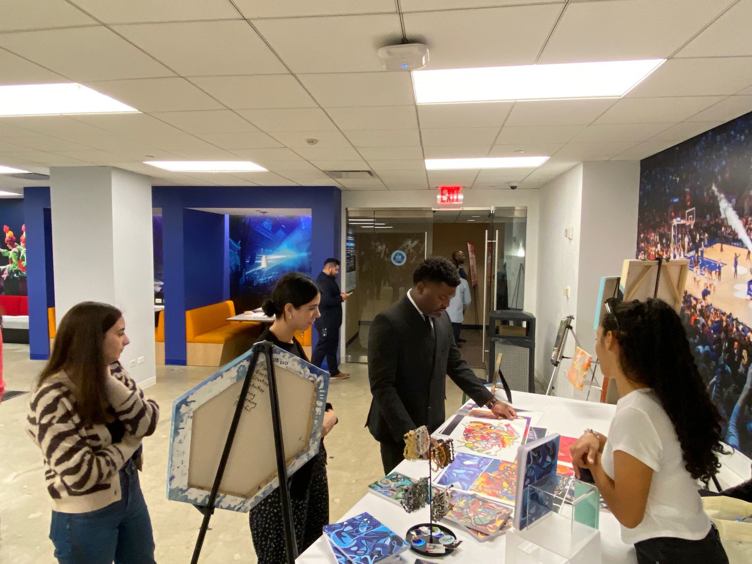 Madison Square Garden Entertainment Latinx ERG Celebrates Hispanic Heritage Month Through Art and Community Engagement detail 7