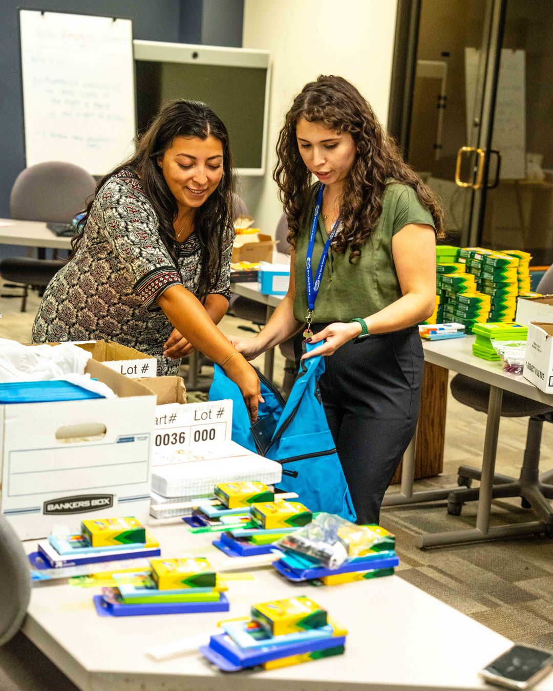 Henry Ford Health Latinx ERG Reaches Milestone Goal Supporting Local Hispanic and Latino Families detail 7