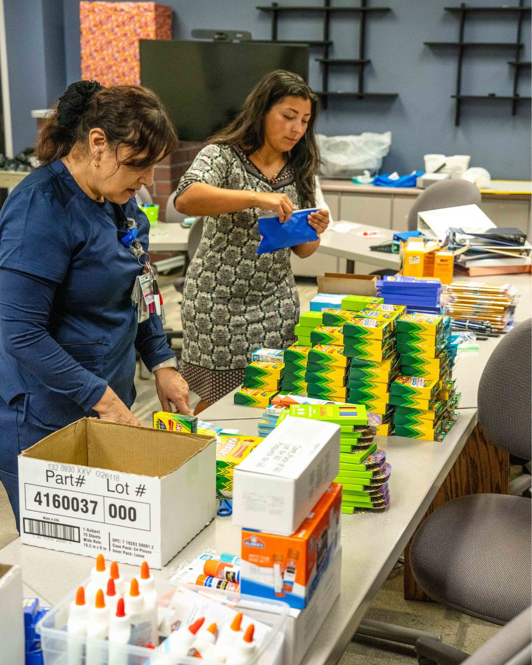 Henry Ford Health Latinx ERG Reaches Milestone Goal Supporting Local Hispanic and Latino Families detail 8