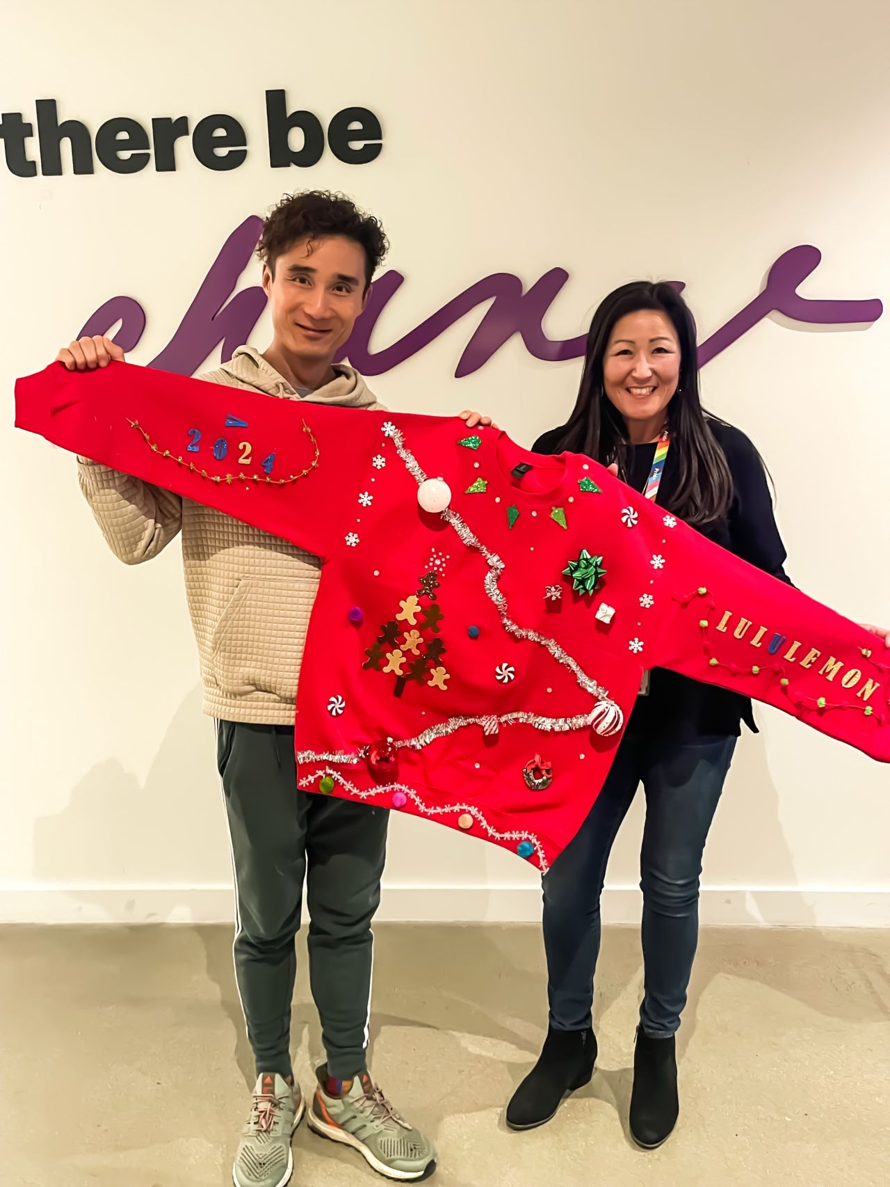 Jewish ERG at Accenture Spreads Holiday Cheer with Care Kits and Creative Celebrations!
