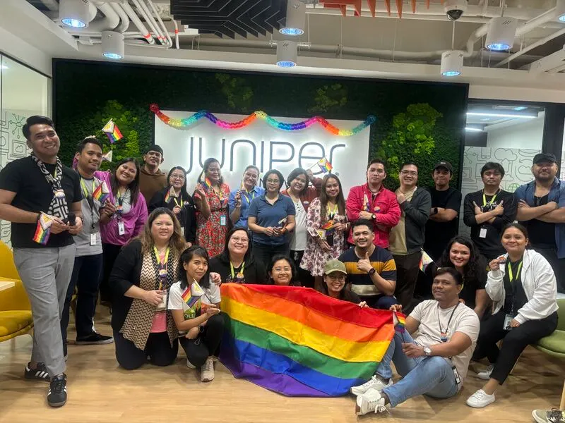Juniper Networks LGBTQIA+ ERG Celebrates Pride Month with Fun Run, Drag Bingo, and Allyship Sessions detail 5