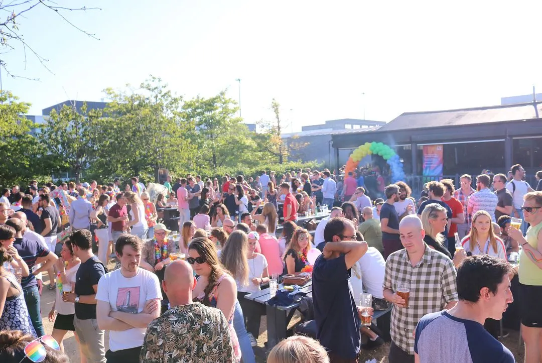 Oracle LGBTQIA+ ERG Co-Hosts Pride Celebration with Virgin Media and Deutsche Bank in Dublin detail 7