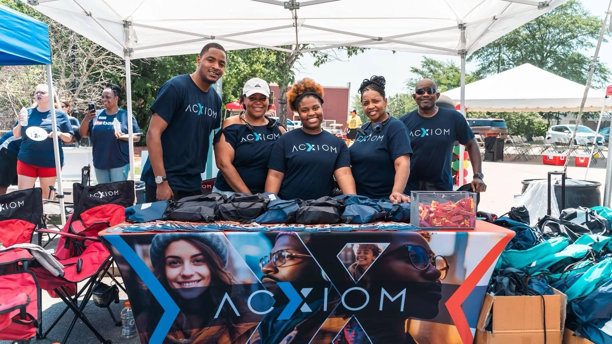 Acxiom Black ERG Celebrates Juneteenth in Little Rock with Community Booth Brunch and 5K in Partnership with ABEN detail 3