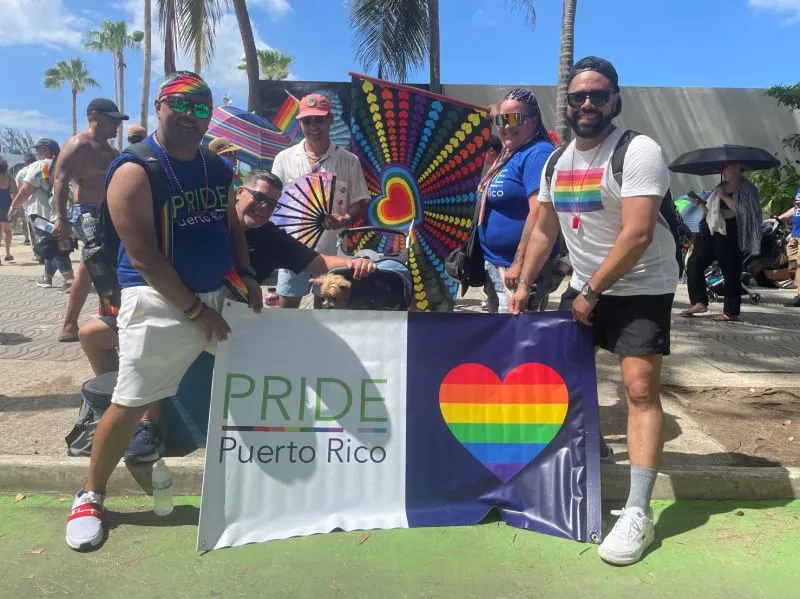 Medtronic LGBTQIA+ ERG Marches in Pride Parade and Raises Flag in Puerto Rico detail 4