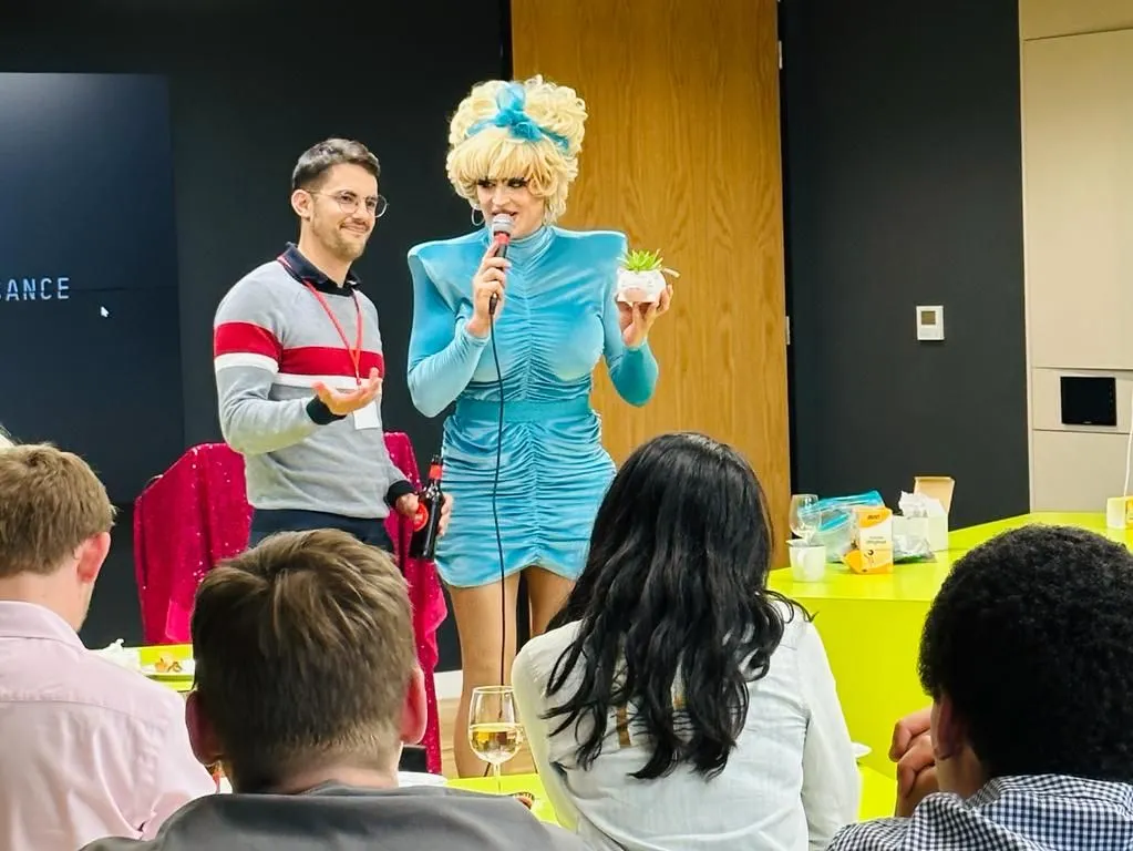 Teneo LGBTQIA+ ERG Hosts Drag Bingo Night to Kick Off Pride Month detail 6