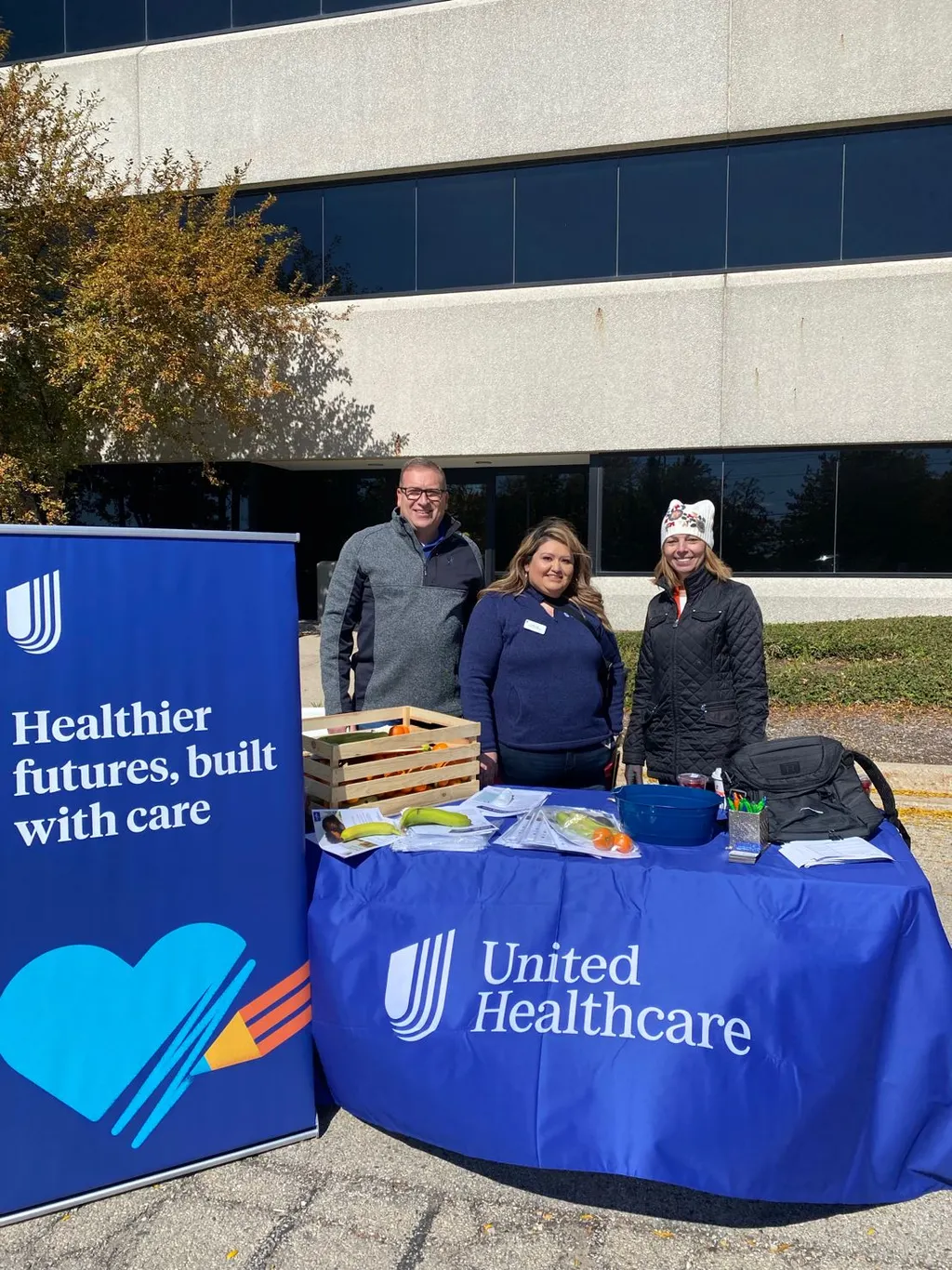 Medline Industries Latinx ERG Hosts El Mercadito Wellness Market for Hispanic Heritage Month detail 7