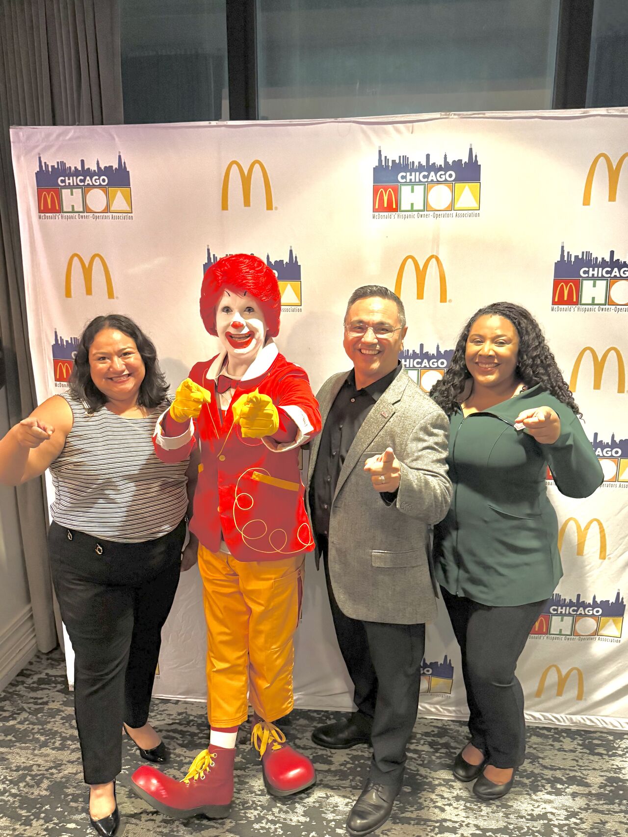 McDonalds Latinx ERG Hosts Scholarchips and Salsa Fundraiser Supporting Education During Hispanic Heritage Month