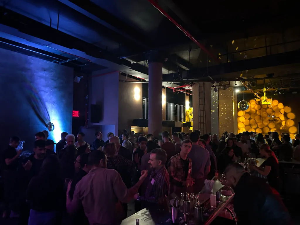 WSP VIBE ERG Joins Build Out Alliance Springtime Soirée to Celebrate LGBTQIA+ Community detail 9