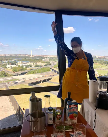 Hilton Latinx ERG Hosts Virtual Cocktail and Salsa Crafting Event for Hispanic Heritage Month detail 4