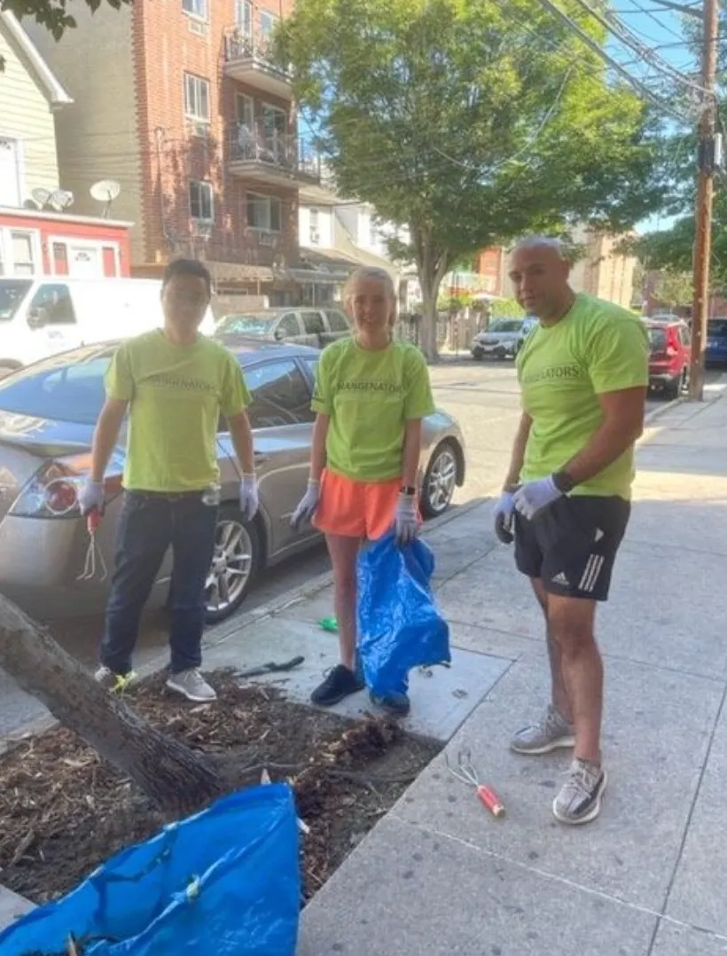 BNP Paribas Latinx ERG Leads Community Volunteer Event to Beautify Trees in New York detail 3