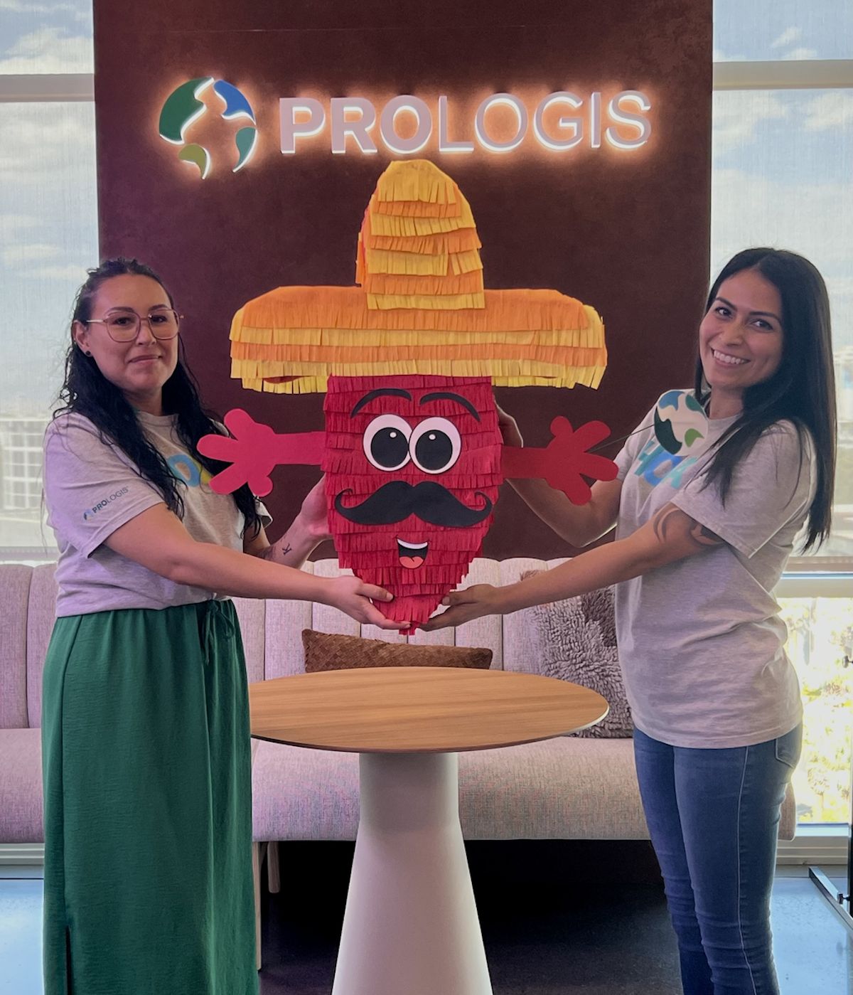 Prologis Latinx ERG Hosts Hispanic Heritage Month Celebration with Tacos, Papel Picado, and Piñatas detail 4